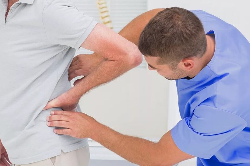 Pacientas, kuriam gydytojas diagnostiniu tyrimu